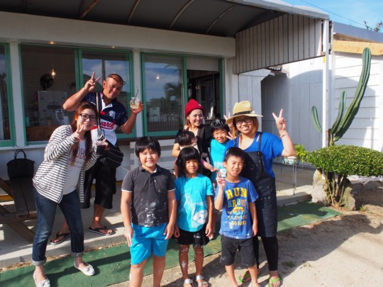 子育て中のママさんでつくる！沖縄の自然でつながる。ママの一歩を応援するコミュニティカフェ「はたけかふぇ。」オープンに向けての、DIY奮闘記！コミュニティスペース内装DIY③